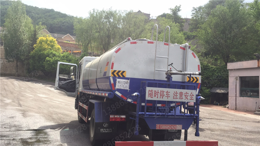 �|�L(f��ng)8��ԡ���͈�r