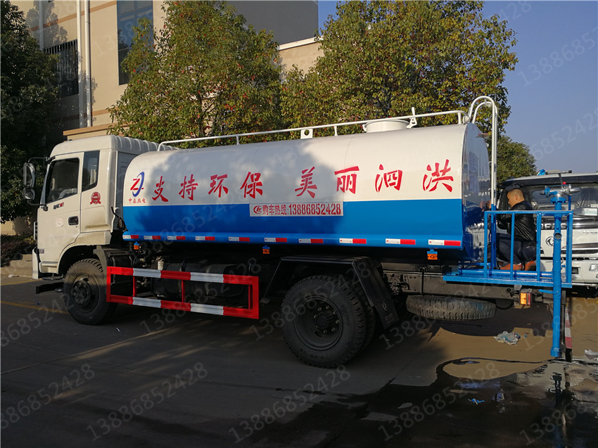 湖北盈通汽車環(huán)衛(wèi)綠化灑